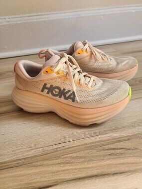 Hoka Women's Bondi Sneakers Cream/Vanilla size 6.5